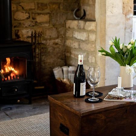 Gleneda Cottage - A Renovated, Traditional Cotswold Cottage Full Of Charm With Fireplace And Garden Bourton on the Hill Ngoại thất bức ảnh