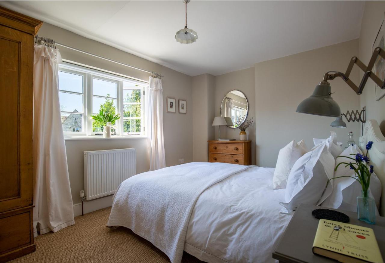 Gleneda Cottage - A Renovated, Traditional Cotswold Cottage Full Of Charm With Fireplace And Garden Bourton on the Hill Ngoại thất bức ảnh