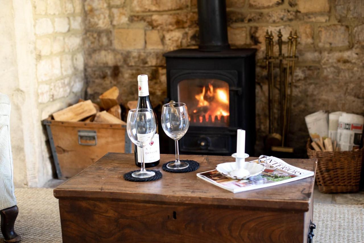 Gleneda Cottage - A Renovated, Traditional Cotswold Cottage Full Of Charm With Fireplace And Garden Bourton on the Hill Ngoại thất bức ảnh